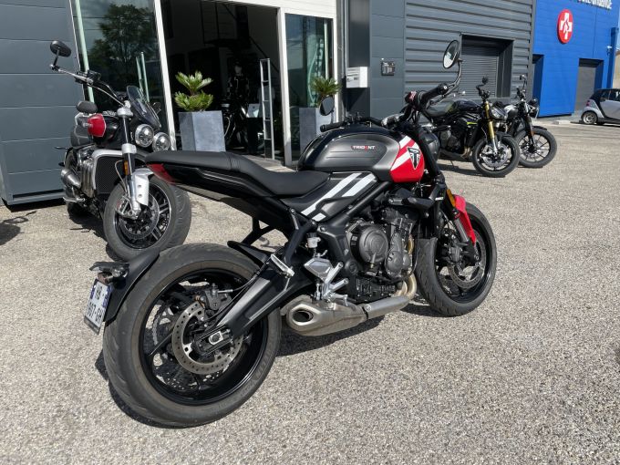 TRIUMPH TRIDENT 660 4