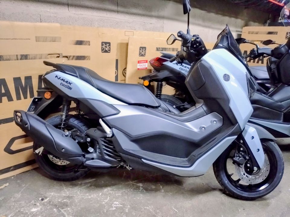 YAMAHA NMAX 125 TECH MAX 4