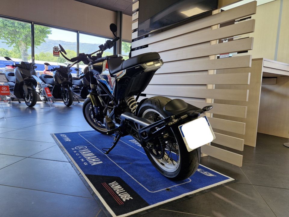 HUSQVARNA 701 ENDURO 4