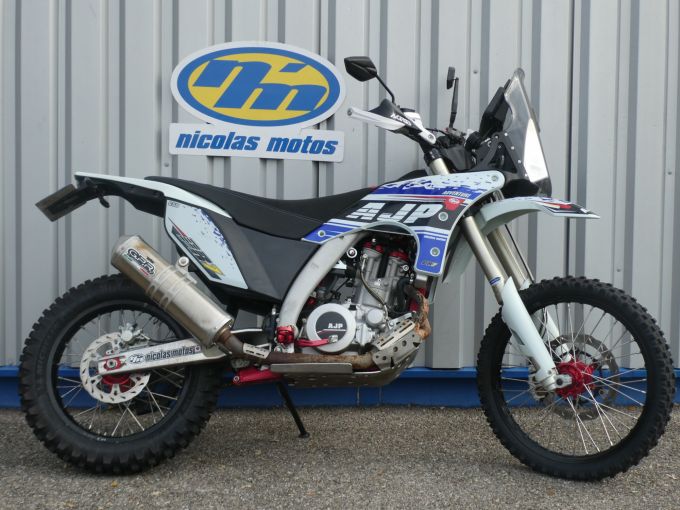 AJP PR7 4