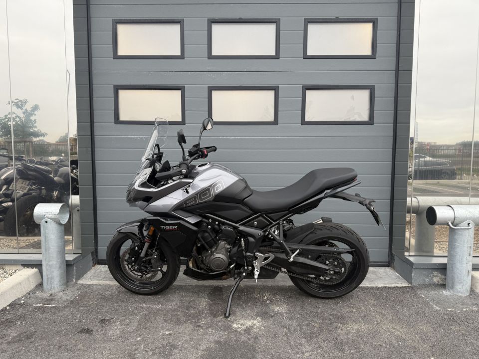 TRIUMPH TIGER 800 4