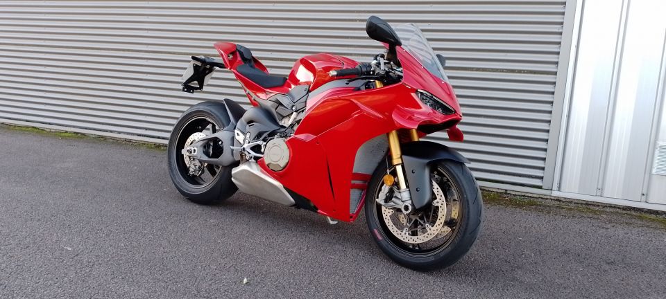DUCATI PANIGALE V4S 2025 4