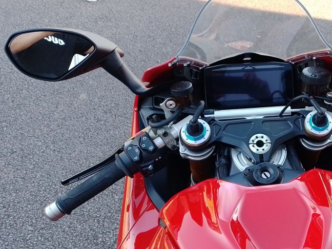 DUCATI PANIGALE V4S 2025 4