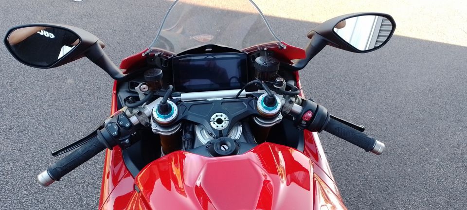 DUCATI PANIGALE V4S 2025 4