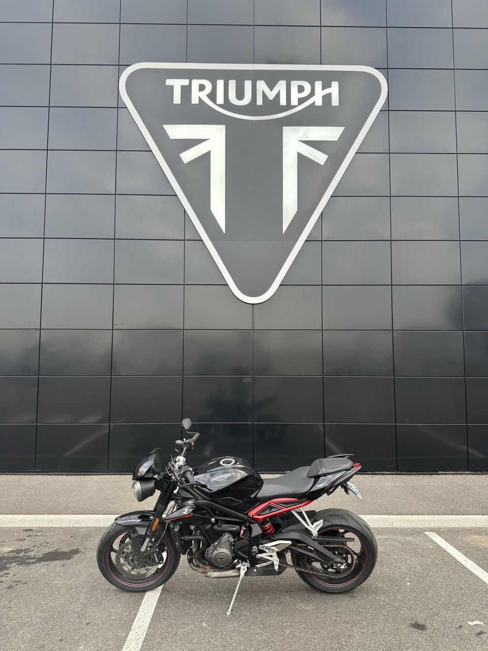 TRIUMPH STREET TRIPLE 765 R 4