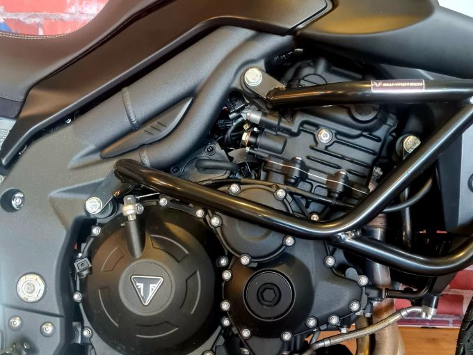 TRIUMPH TIGER 1050 SPORT 4