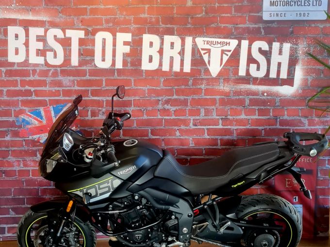 TRIUMPH TIGER 1050 SPORT 4