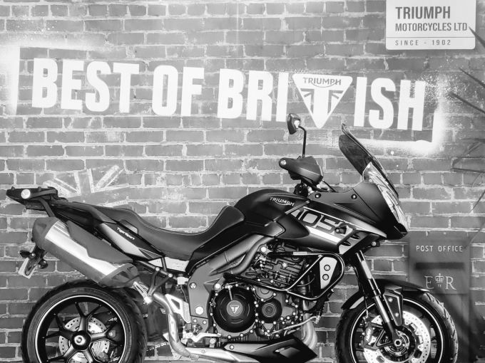 TRIUMPH TIGER 1050 SPORT 4
