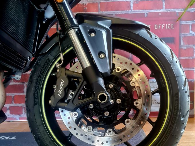 TRIUMPH TIGER 1050 SPORT 4