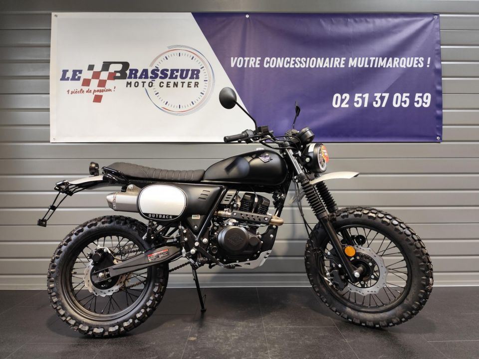 ARCHIVE MOTORCYCLE OUTBACK 125 4