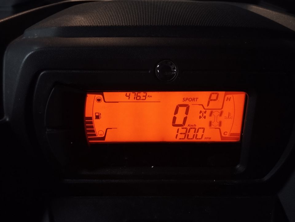 CAN-AM Outlander Max 700 XT 2024 4