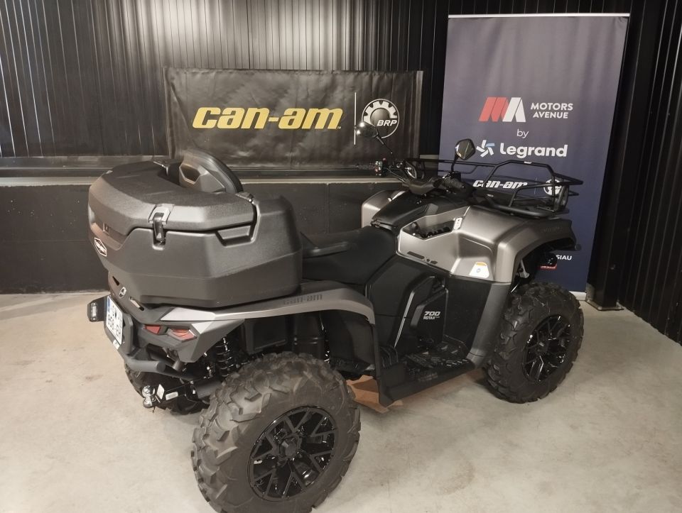 CAN-AM Outlander Max 700 XT 2024 4