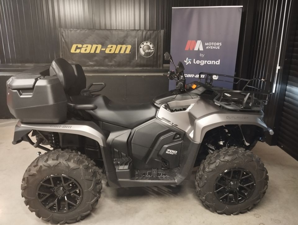 CAN-AM Outlander Max 700 XT 2024 4