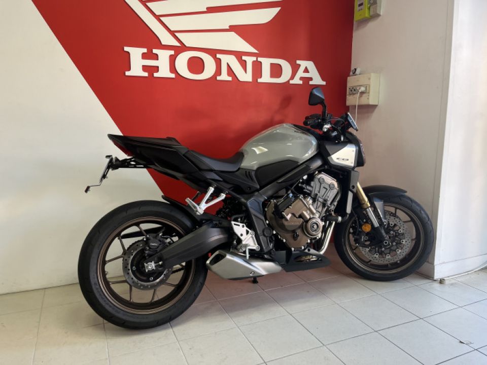 HONDA CB650R 4