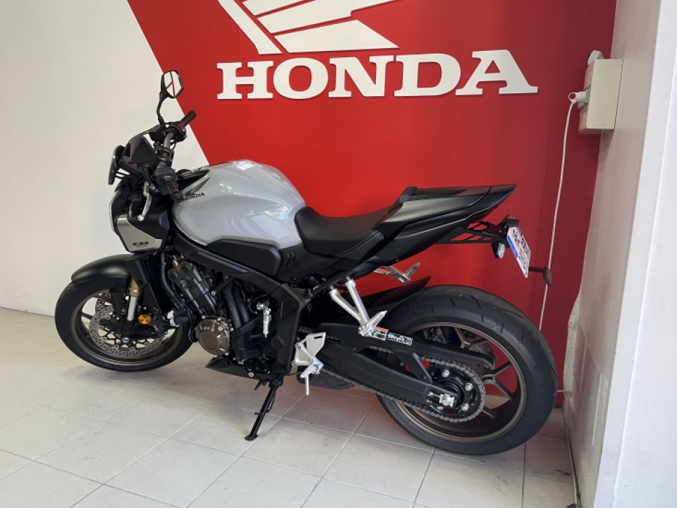 HONDA CB650R 4