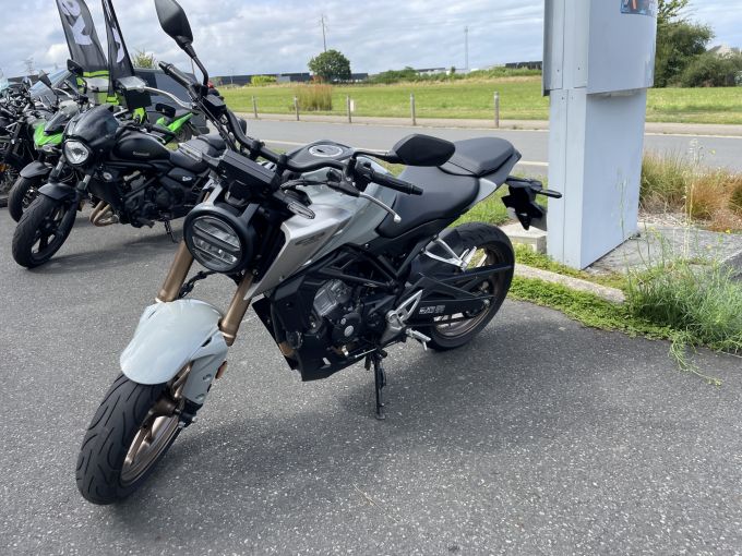 HONDA CB 125 4