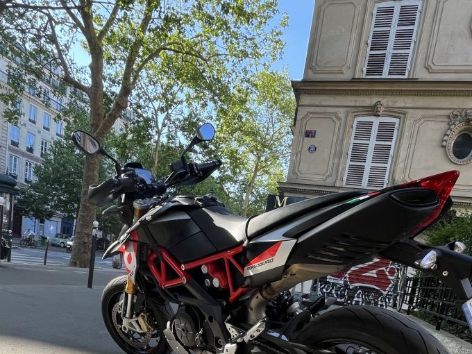APRILIA DORSODURO 900 ABS 4