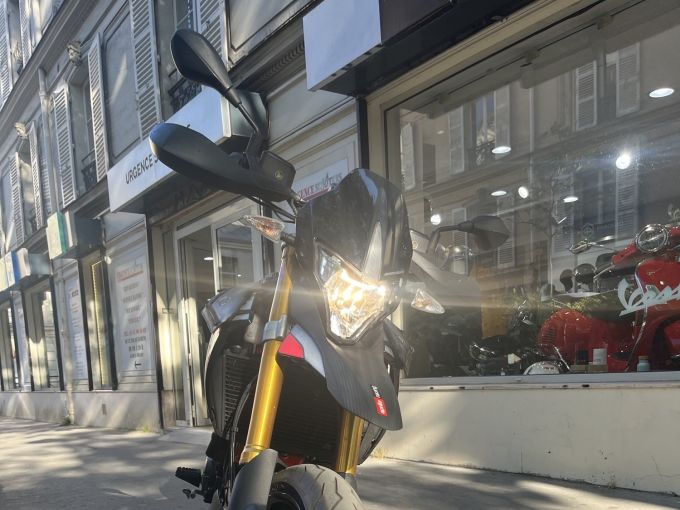 APRILIA DORSODURO 900 ABS 4