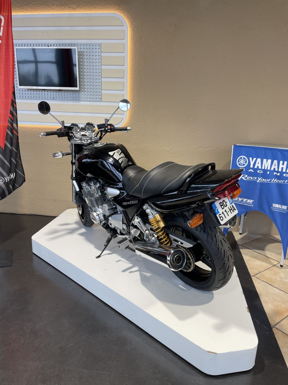 YAMAHA XJR 1300 4