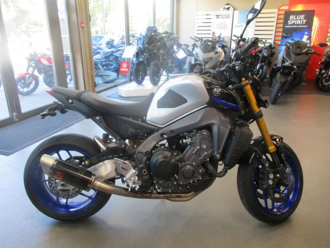 YAMAHA MT-09 SP 4