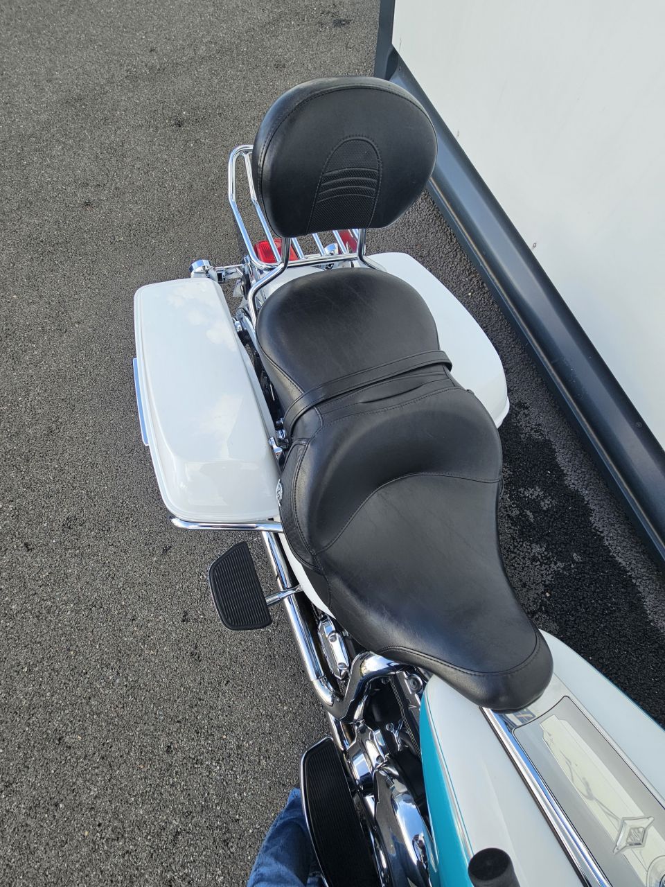 HARLEY-DAVIDSON TOURING ROAD KING 1690 4