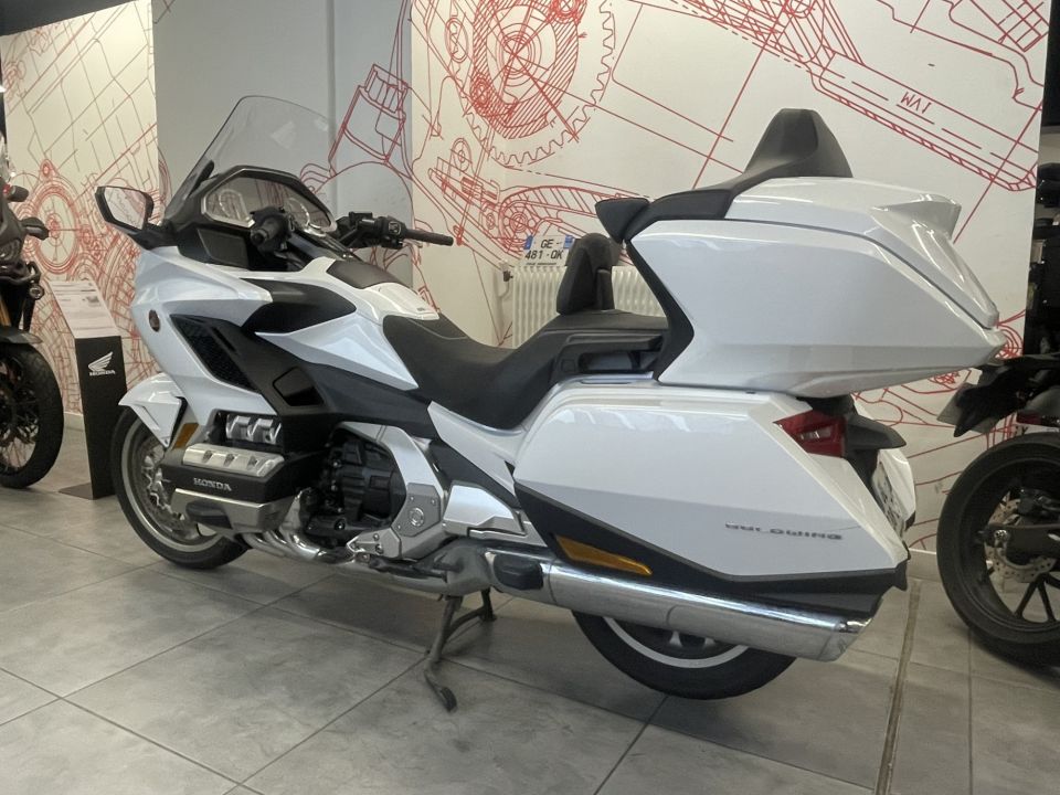 HONDA GL 1800 GOLDWING DCT 4