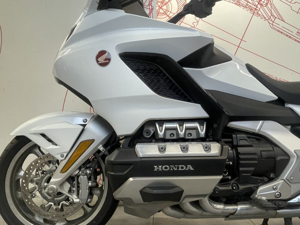 HONDA GL 1800 GOLDWING DCT 4
