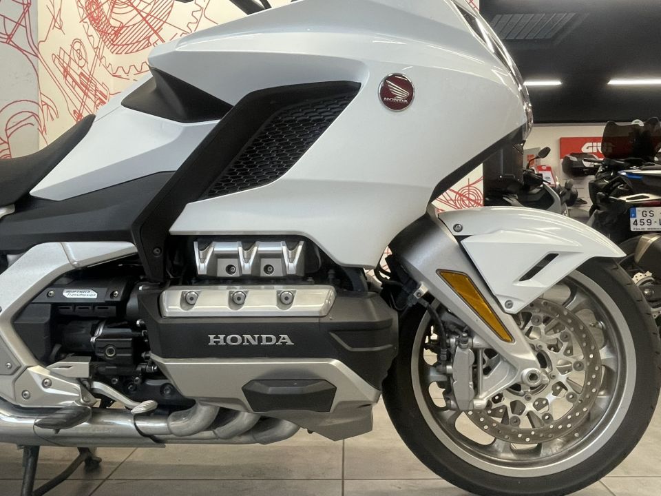 HONDA GL 1800 GOLDWING DCT 4