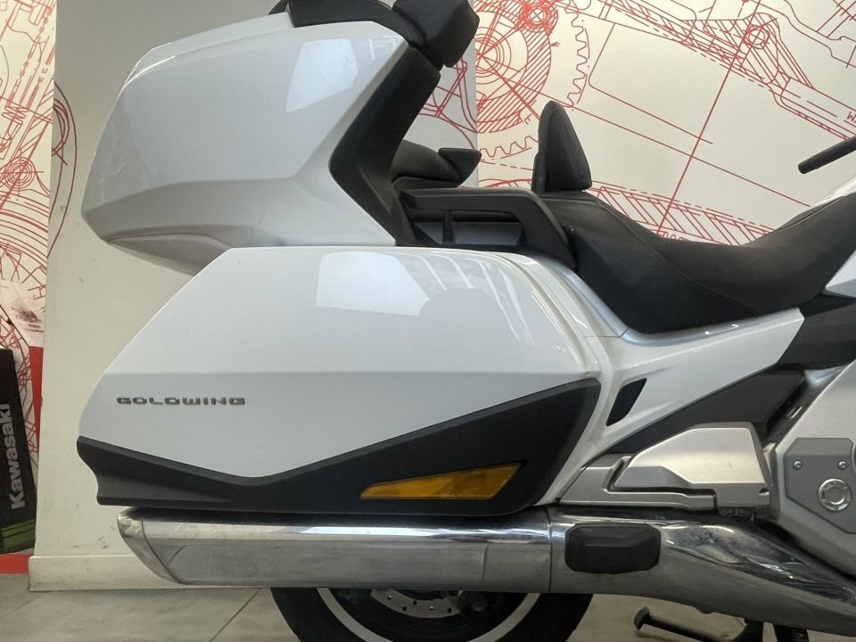 HONDA GL 1800 GOLDWING DCT 4