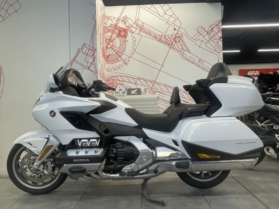 HONDA GL 1800 GOLDWING DCT 4