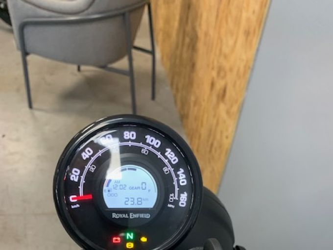 ROYAL ENFIELD HNTR 350 4