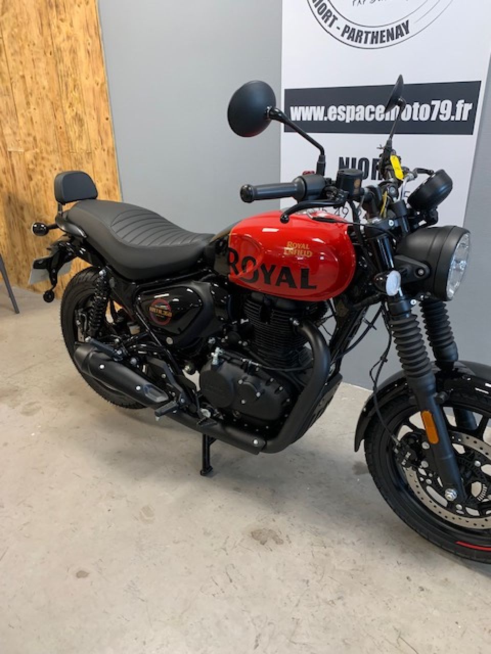 ROYAL ENFIELD HNTR 350 4