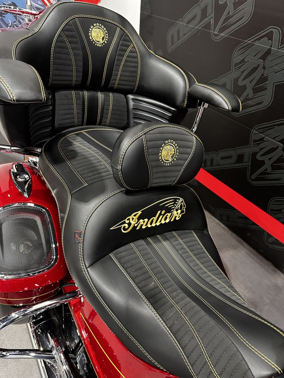 INDIAN ROADMASTER ELITE 1890 4