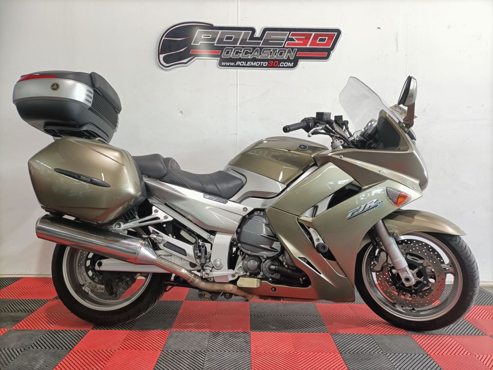 YAMAHA FJR 1300A 4