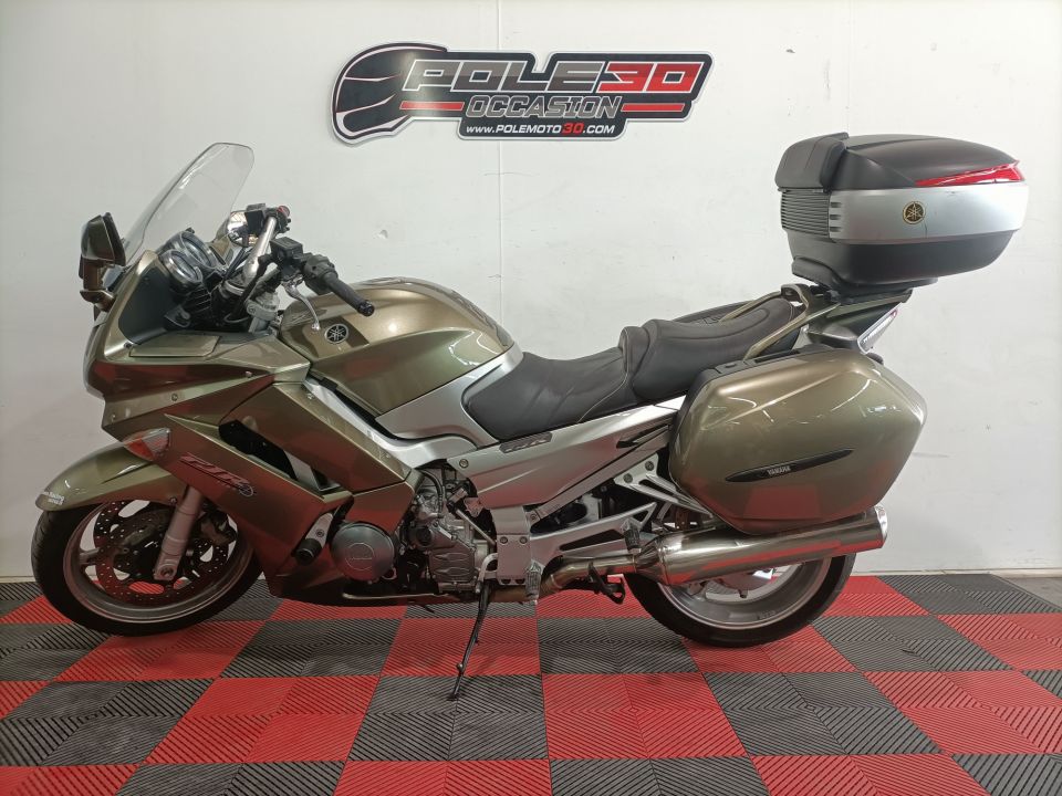 YAMAHA FJR 1300A 4