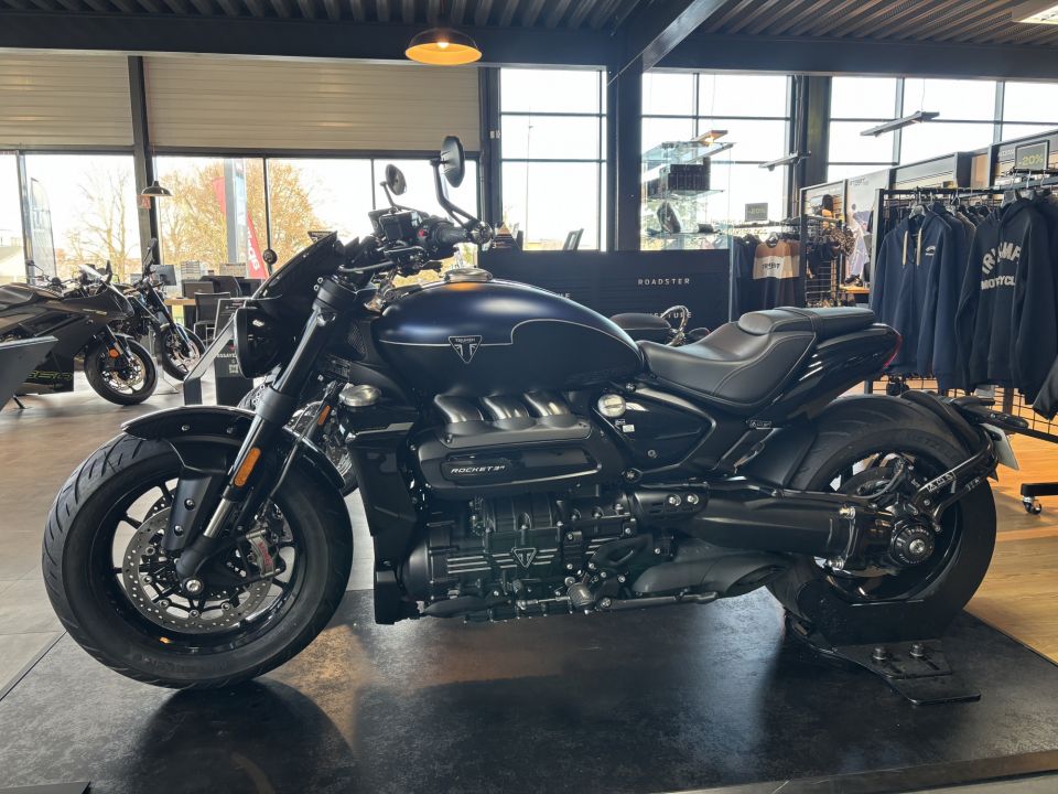 TRIUMPH ROCKET 3 R STORM 4