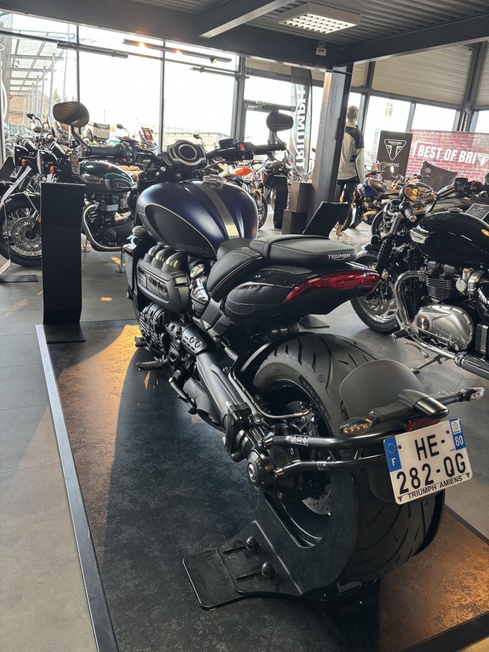 TRIUMPH ROCKET 3 R STORM 4