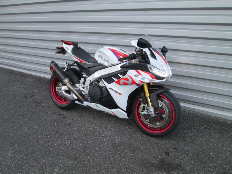 APRILIA RSV4 1100 FACTORY 4