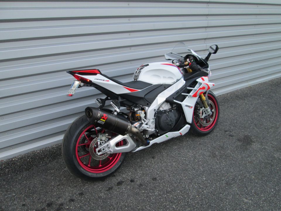 APRILIA RSV4 1100 FACTORY 4