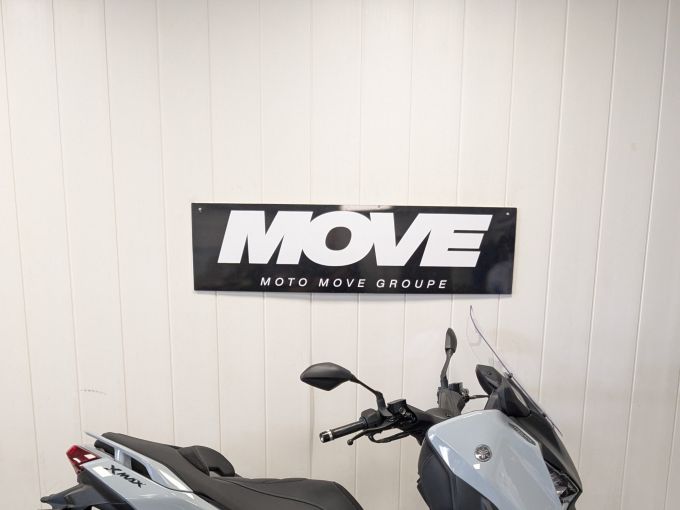 YAMAHA XMAX 125 TECH MAX 4