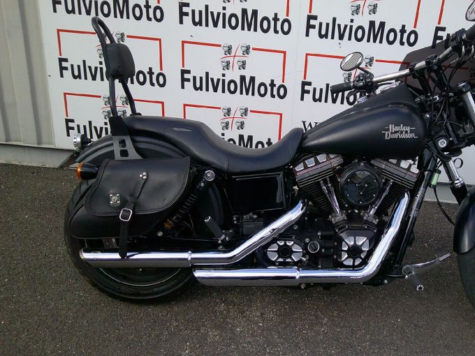 HARLEY-DAVIDSON DYNA STREET BOB 1690 4