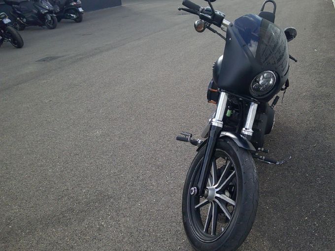 HARLEY-DAVIDSON DYNA STREET BOB 1690 4