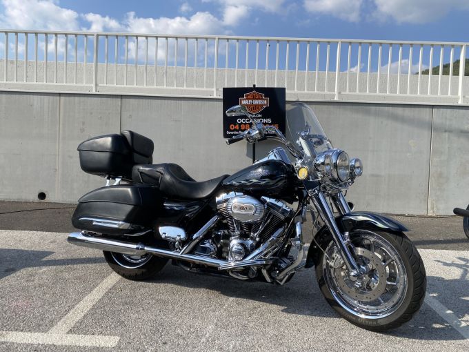 HARLEY-DAVIDSON TOURING ROAD KING 1800 CVO 4