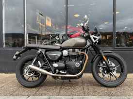 TRIUMPH STREET TWIN  900 - 2019