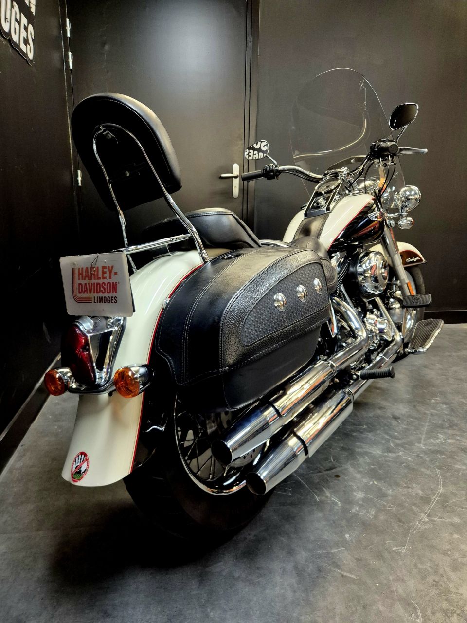 HARLEY-DAVIDSON SOFTAIL DELUXE 1584 4