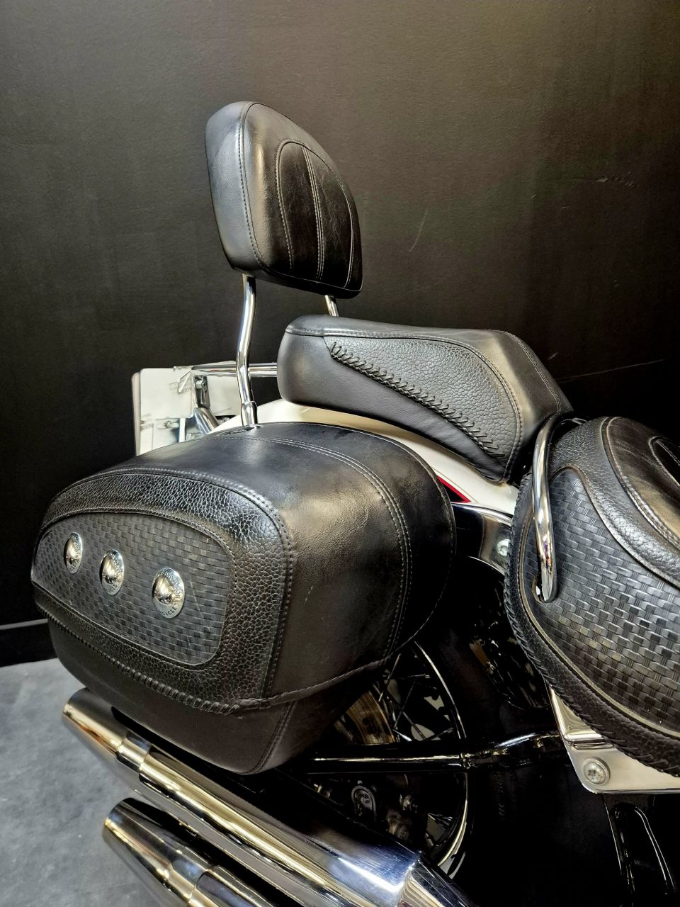 HARLEY-DAVIDSON SOFTAIL DELUXE 1584 4