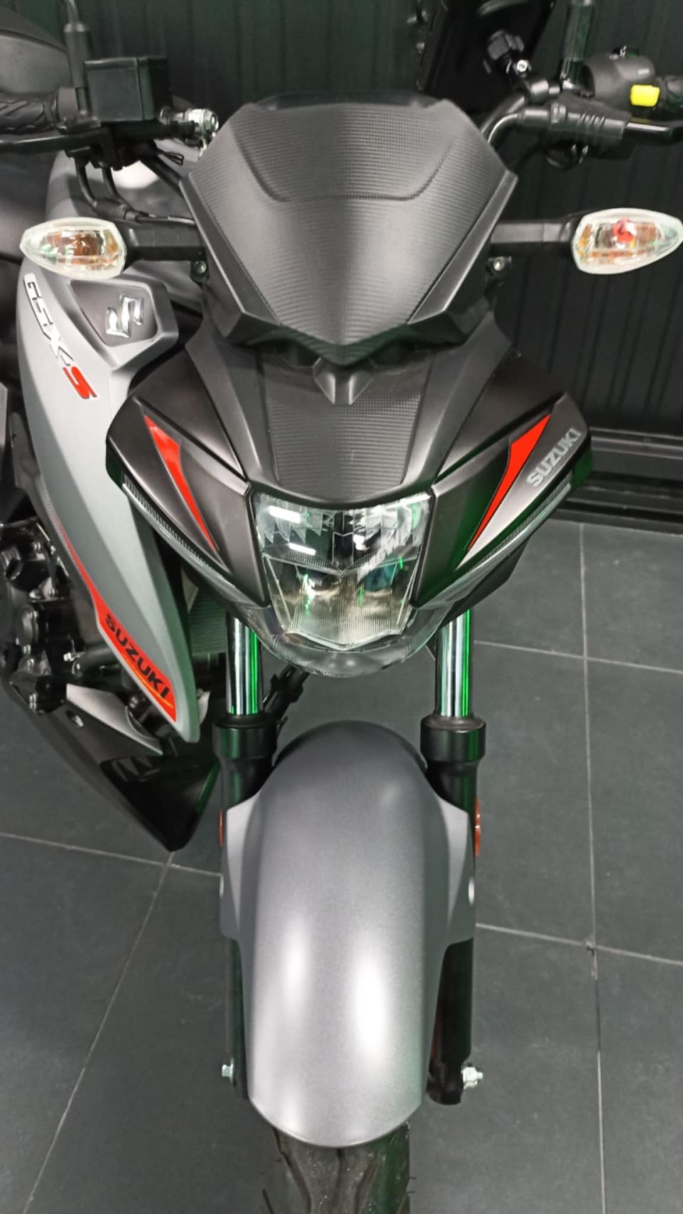 SUZUKI GSX-S 125 ABS 4