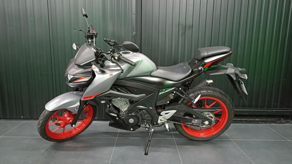 SUZUKI GSX-S 125 ABS 4