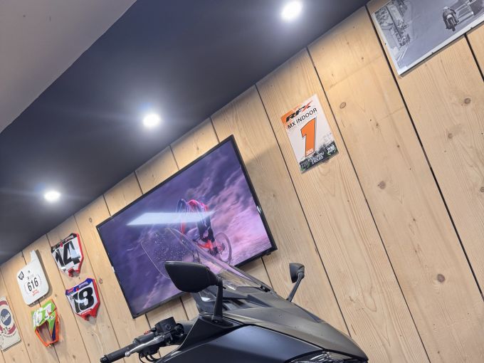 YAMAHA XP T-MAX 560 TECH MAX 4
