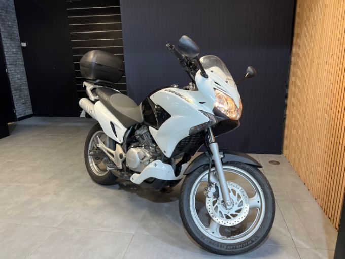 HONDA VARADERO 125 4